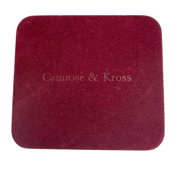 Camrose and Kross Jackie Kennedy “Parisian Circle' Pendant Necklace with Box - Picture 8 of 8